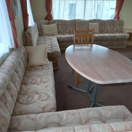 Holiday Home In Lyons Robin Hood Holiday Park Meliden Kültér fotó