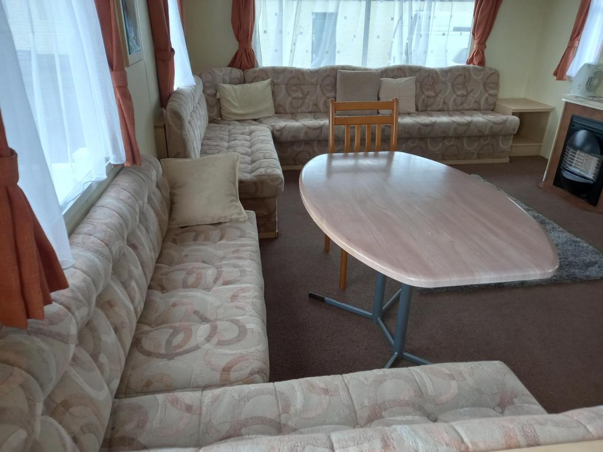 Holiday Home In Lyons Robin Hood Holiday Park Meliden Kültér fotó